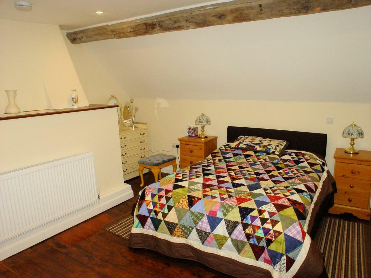 Glencoed B&B Wrexham Exteriör bild